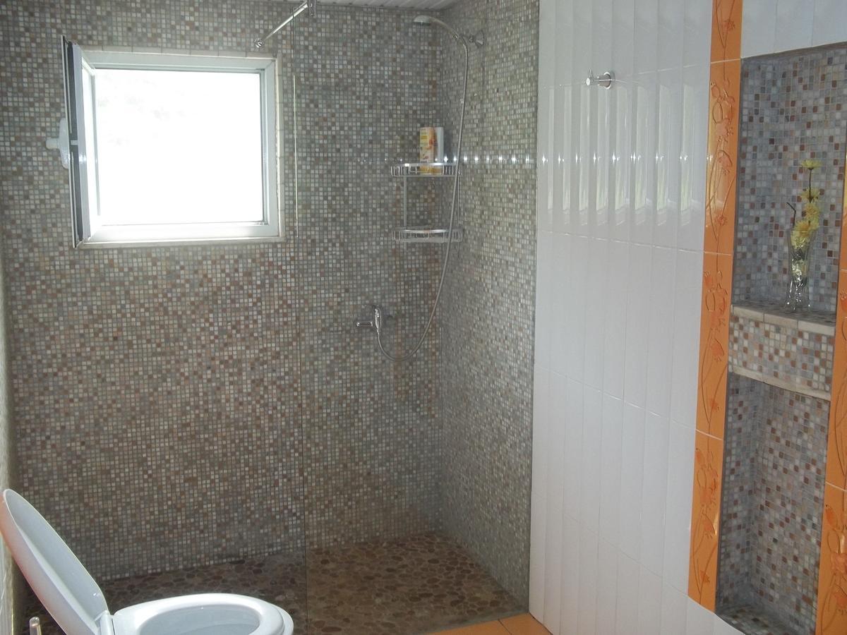 Vila Oliven Vlorë Buitenkant foto