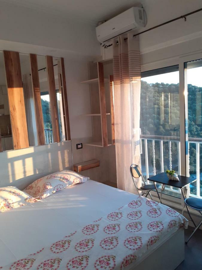 Vila Oliven Vlorë Buitenkant foto